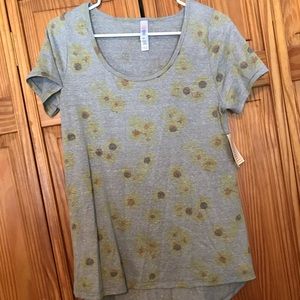 LulaRoe classic T